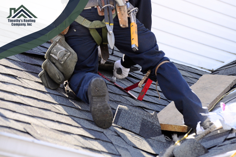 A professional Lorton roofing contractor repairing a home's roof.